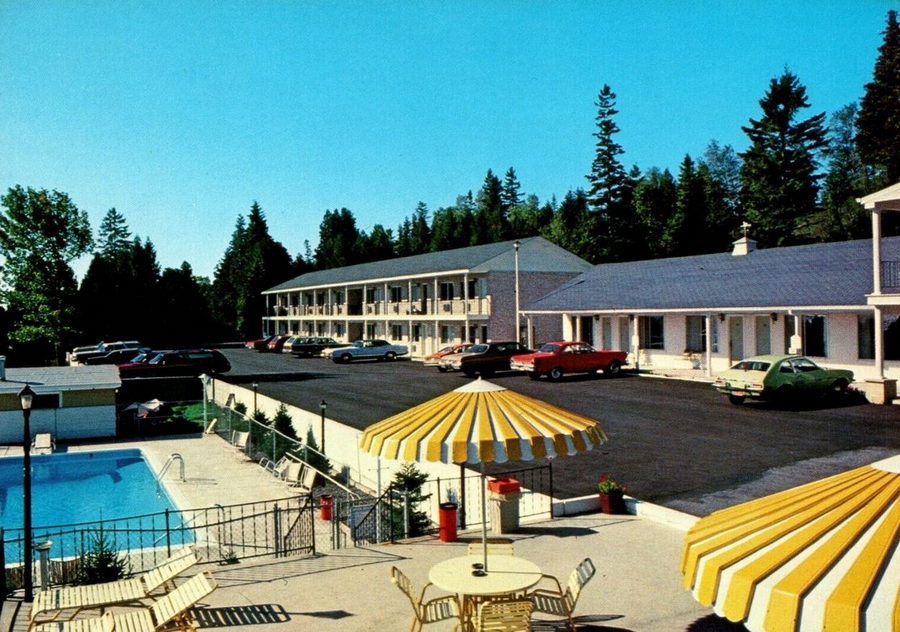 Belle Isle Motel & Dining Room - Postcard